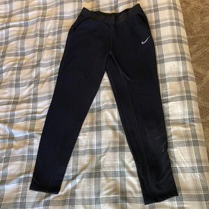 Black Nike joggers. Size S. Good condition.